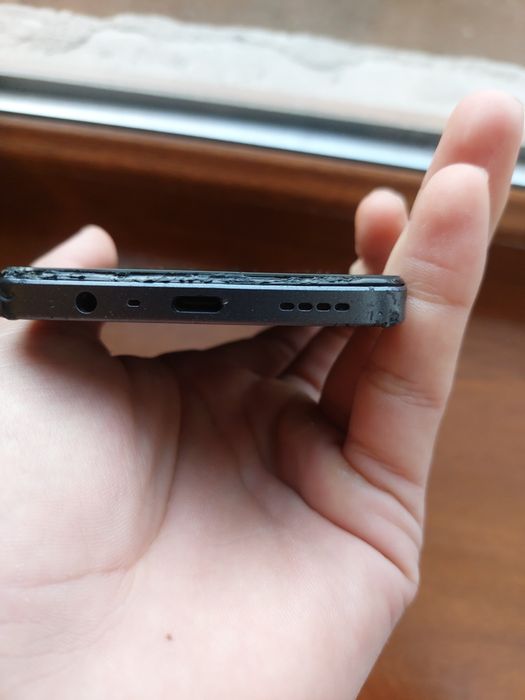 Realme note 50 продам срочно