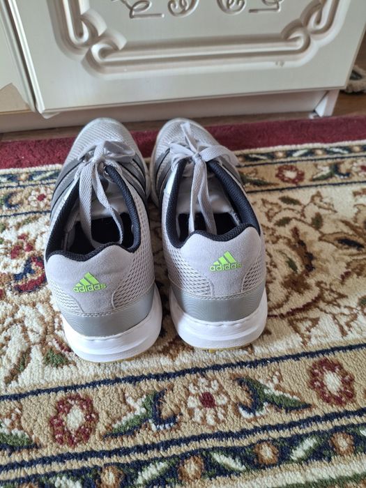 Обувь бренд адидас сербаго