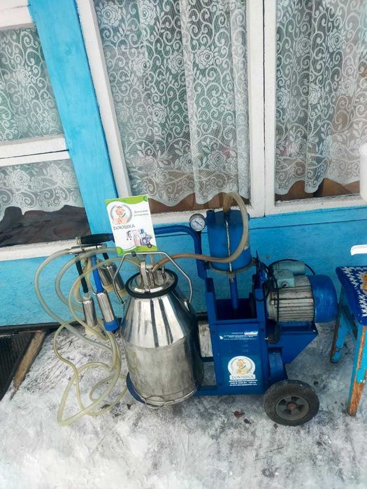 Продам доильную установку.