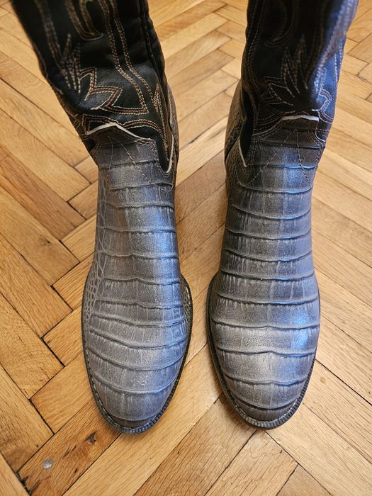 Ботуши тип "каубойски" американски.