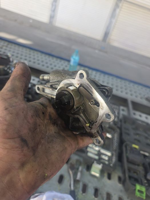 Вакуум помпа за Mercedes om 642 подходящ за 3.2 или 3.5 CDI