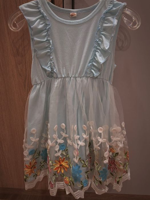 Одежда для девочки 6-7 лет