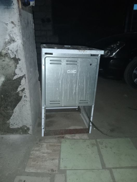 Стиральная машина и плита