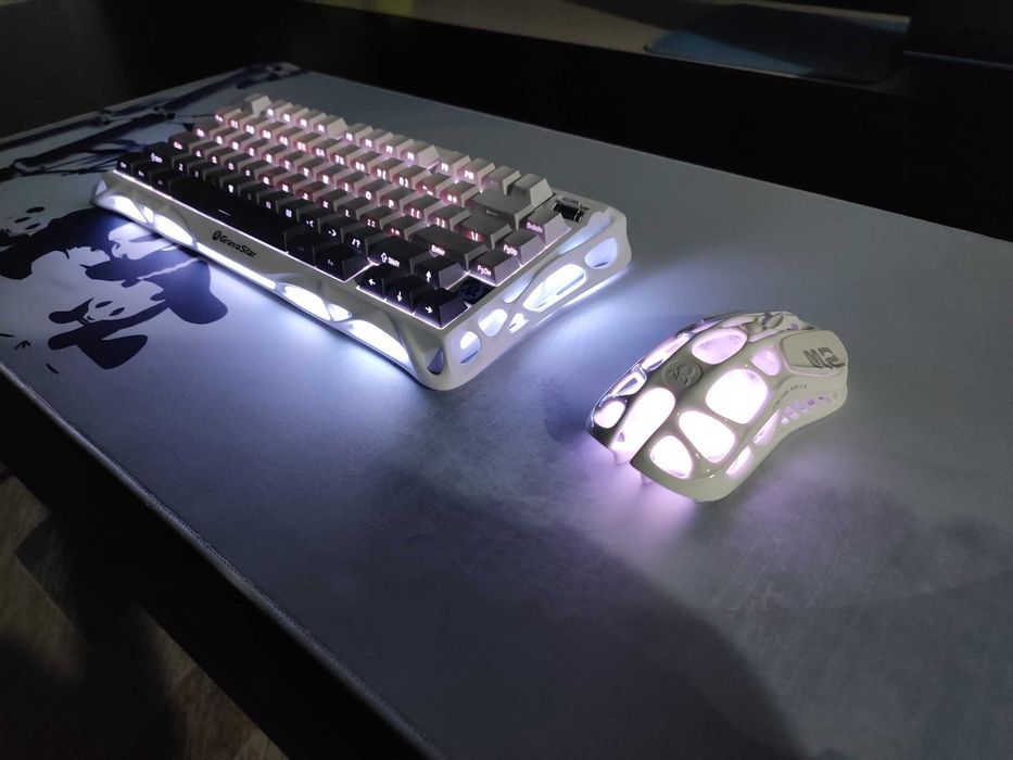 Продам мышку GravaStar Mercury M2 White