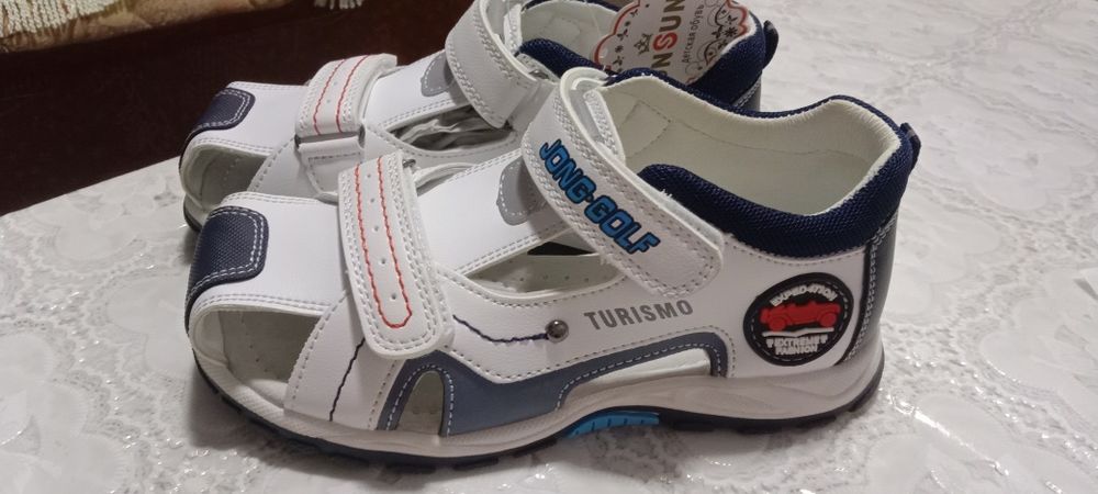 Сандали на мальчика 31р .