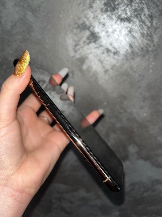 Vând iPhone 11pro