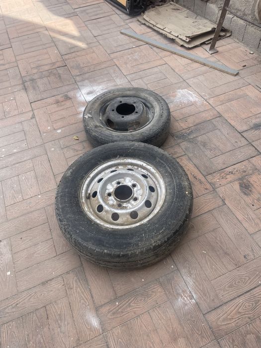 Запаска  киа бонго 3