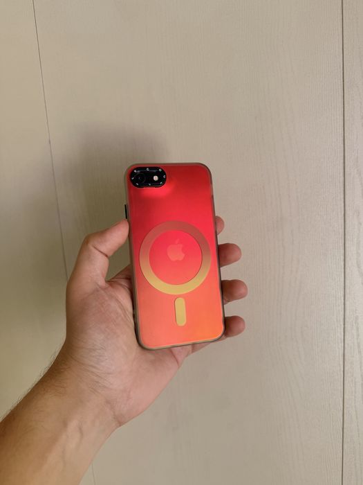 IPhone SE 2020 64Гб - В отличном состоянии