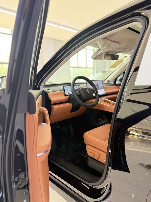 LEAPMOTOR C16 Elektr Restyling