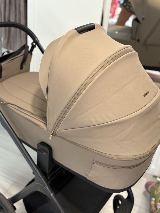 Бебешка количка Carrello Vector