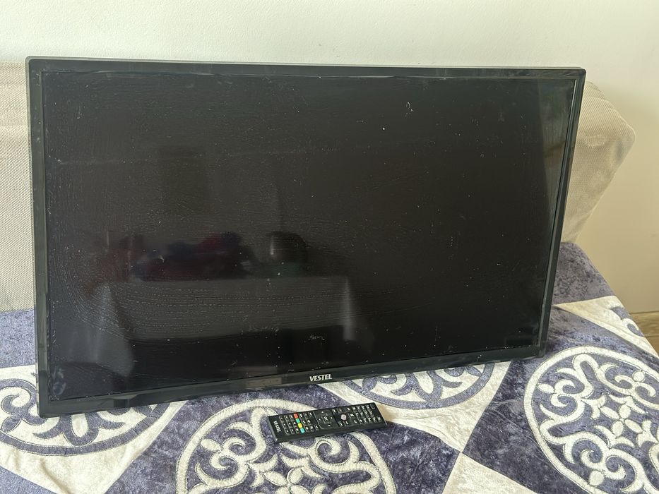 Телевизор Vestel в хорошем состояний
