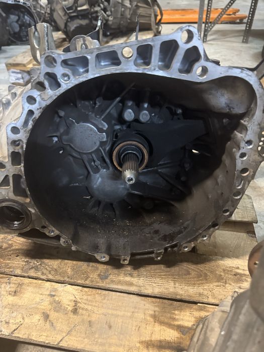 Скоростна кутия Тойота Корола Версо 2.2 d Toyota Corolla Verso 2,2