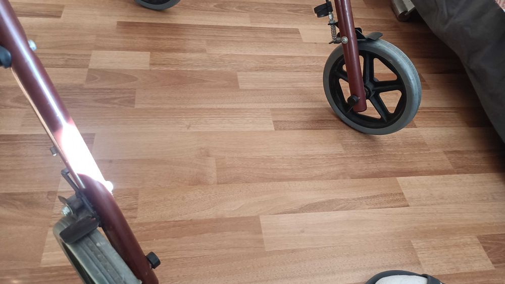 cadru mobil pentru persoane cu dizabilitati