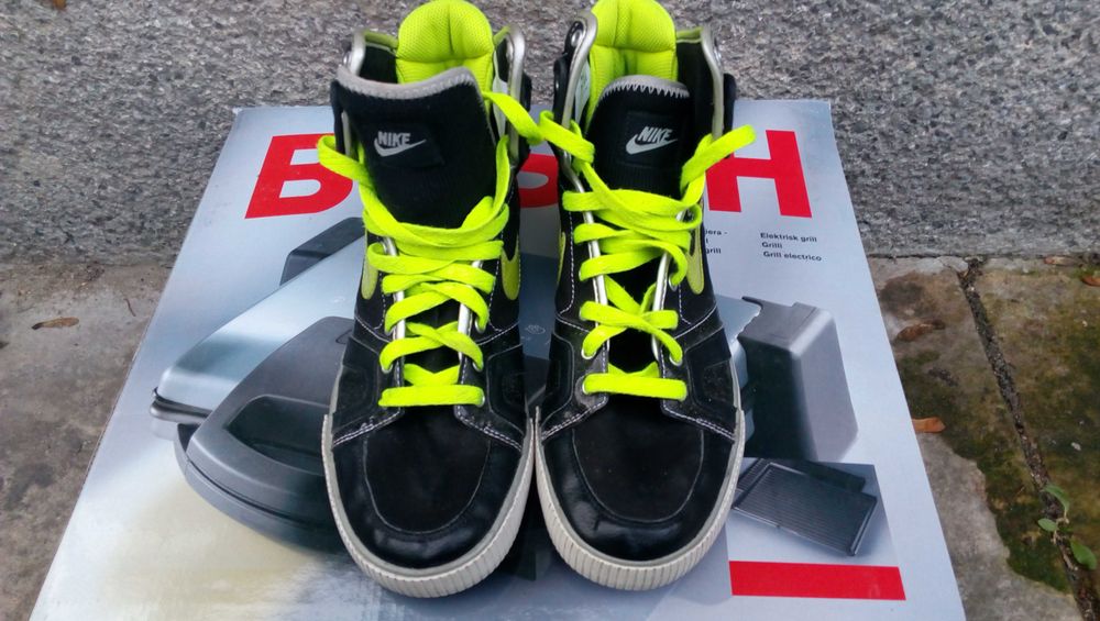 ''Nike Possession Justified''оригинални маратонки 40 номер