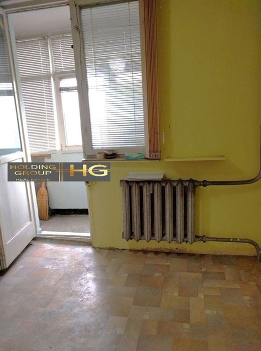 Продава се Тристаен апартамент в Варна, Трошево - 90 кв.м за 1445 €/кв.м - Снимка #2