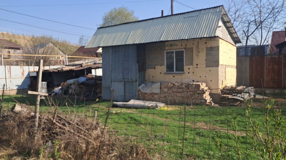 Участок 4,5 сот срочно продам