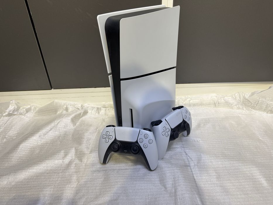 PlayStation 5 SLIM
