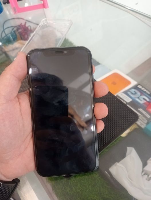 iPhone 11  128gb