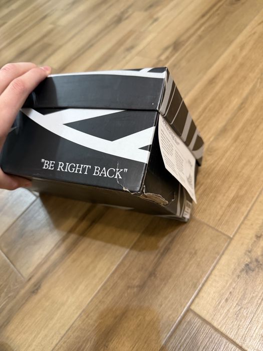 Off-White Be right back