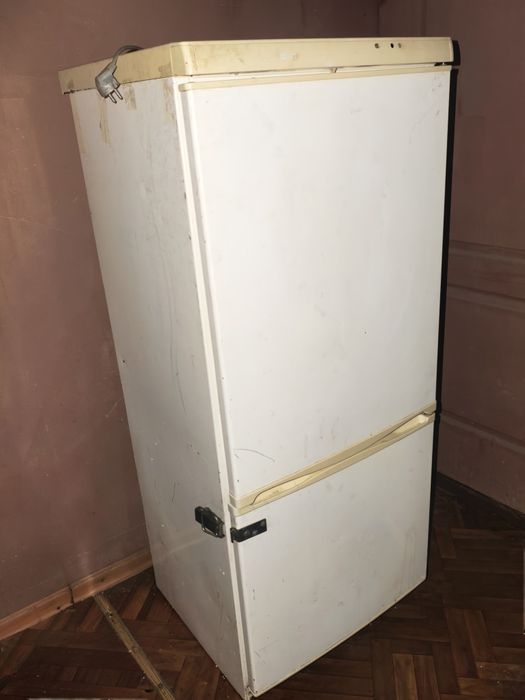 Холодильник продам