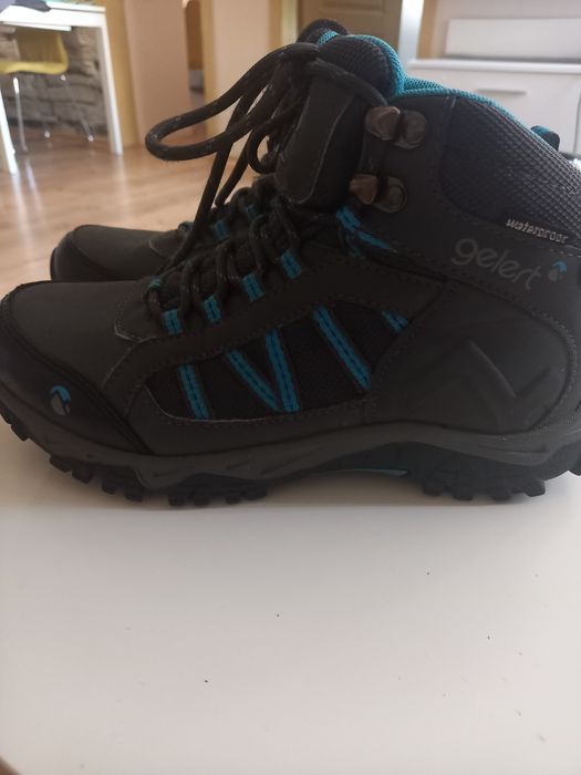 Зимни обувки Декатлон 36.5