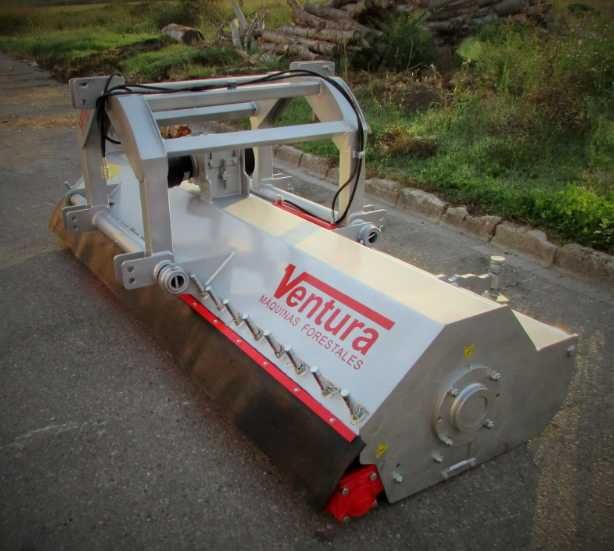 Tocator resturi vegetale reversibil, tractoare 45-95 cai - Ventura