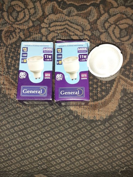 Продам точечные лампы.