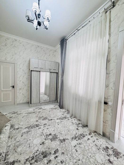 2 сотих участка сотилади