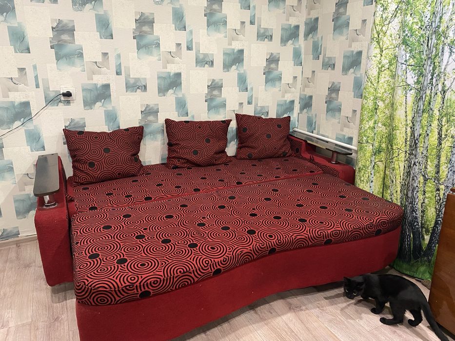 Продам двухспальный диван