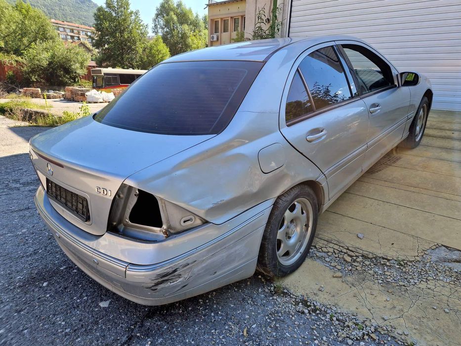 Mercedes W203 C270CDI 170кс седан автоматик НА ЧАСТИ!