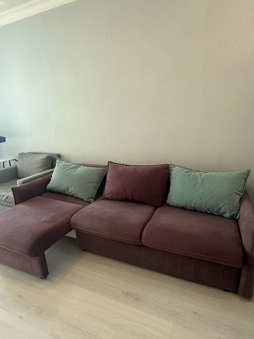 Продам ДИВАН красивый и уютный