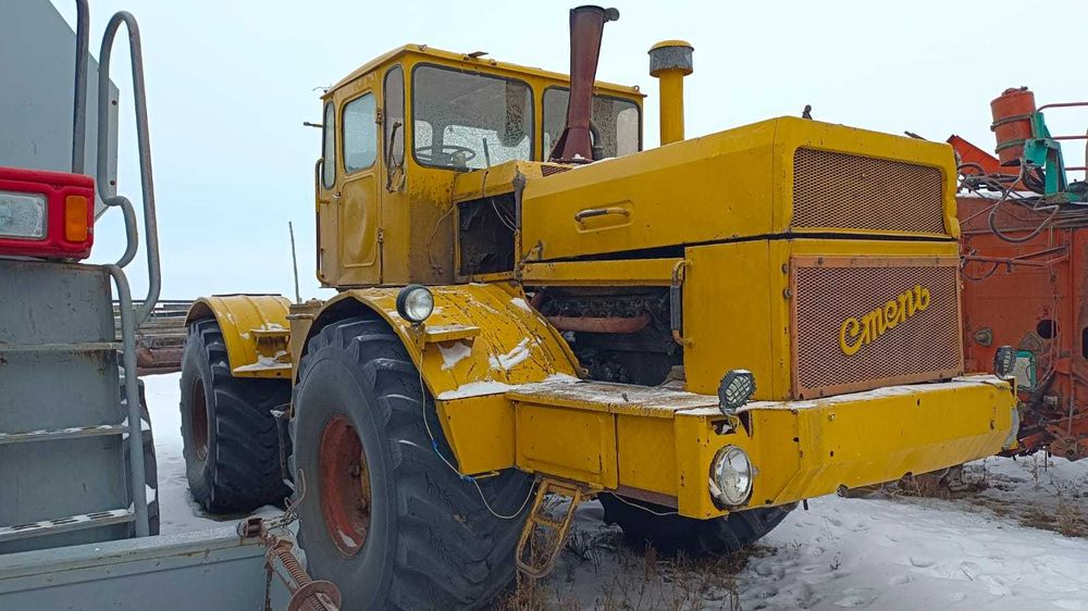 трактор кировец К-700а