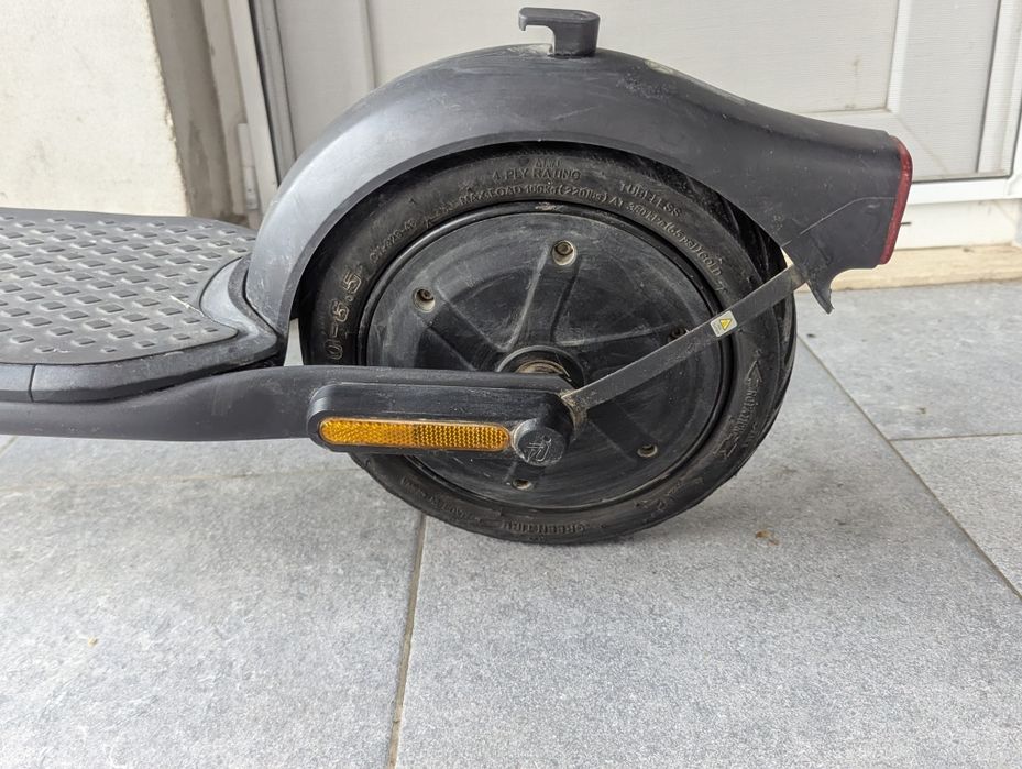 Trotineta Nine bot f2 pro