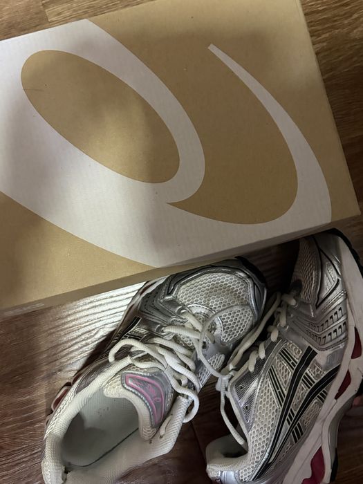 Asics Gel- Kayano 14 silver/pink