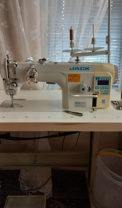Шевна машина Jack