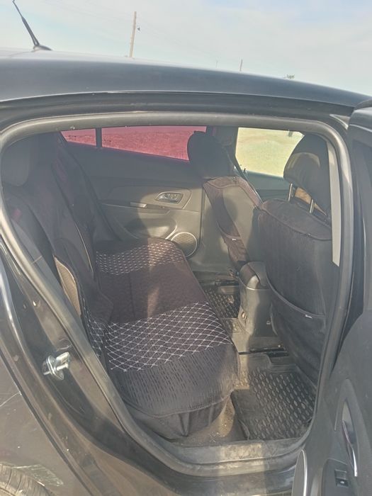 Chevrolet Cruz 2012 г