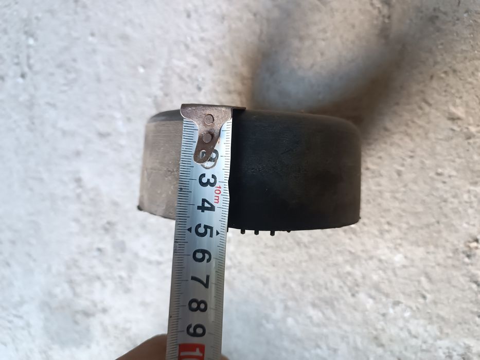 Продам опоры под пружину