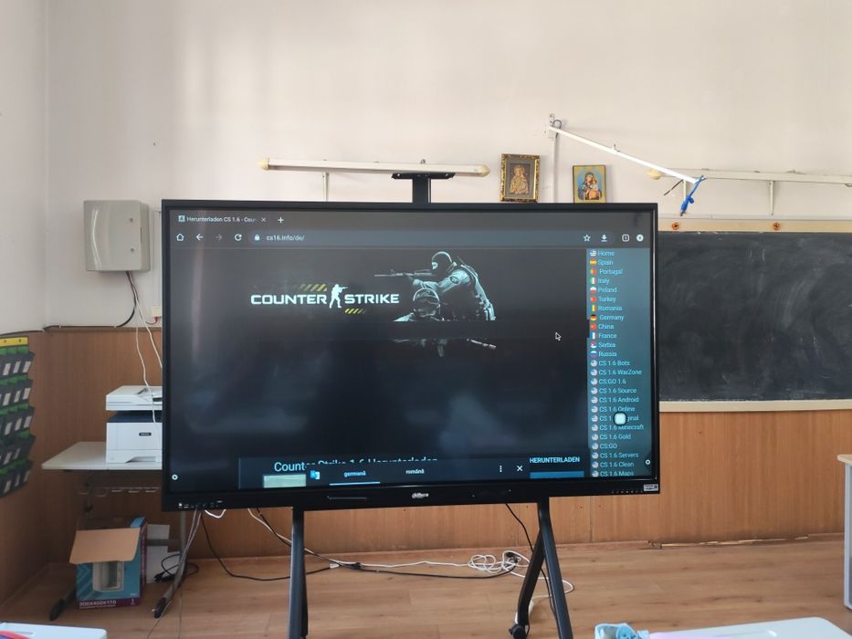 Vând tablă pentru cine vrea.