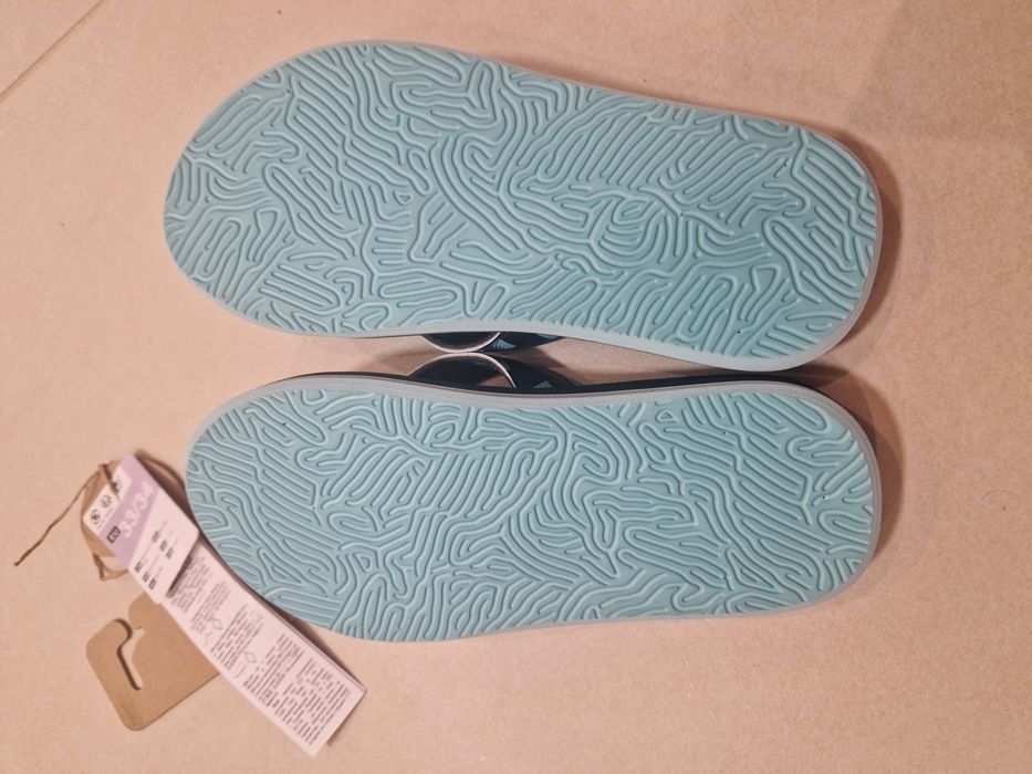 Papuci/slapi noi pt baie baieti Decathlon mar 33/34