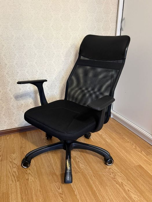 кресло черный zeta