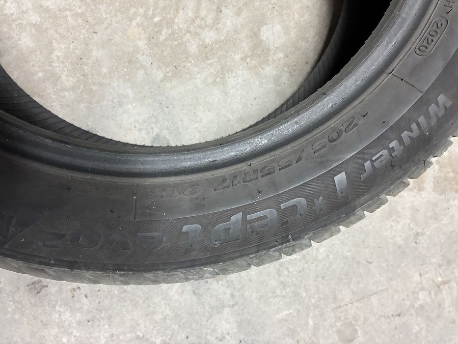 Зимни гуми Hankook Winter Evo  205/55 17 Дот 2020