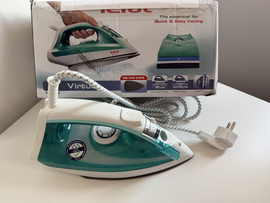 Fier de calcat Tefal Virtuo - 1800 W - stare excelenta
