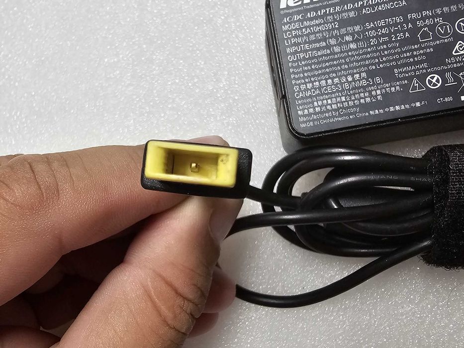 Incarcator laptop Lenovo 20V 2.25A 45W MUFA USB - poze reale
