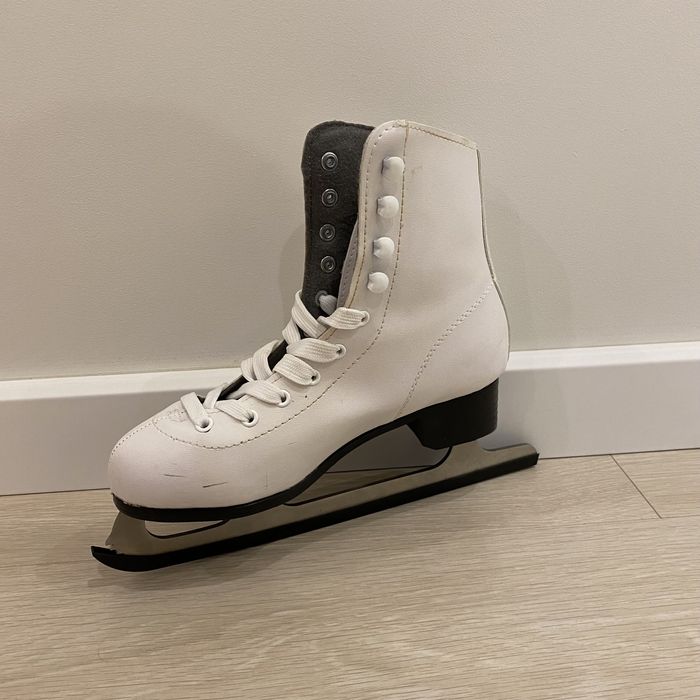 Женские фигурные коньки