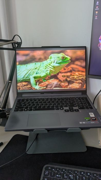 Laptop gaming Lenovo Legion 5 Slim RTX4070 Ryzen 7