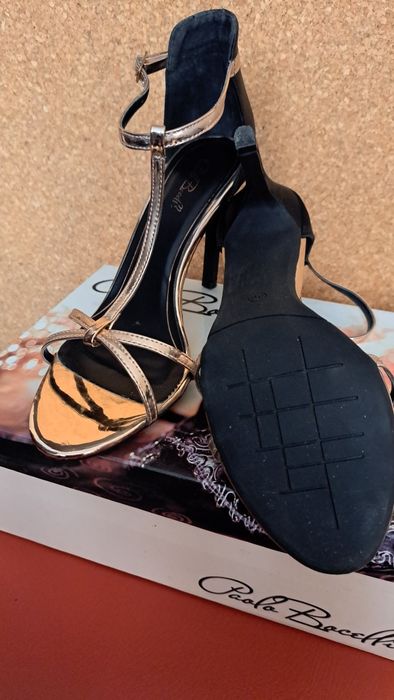 Дамски елементи сандали