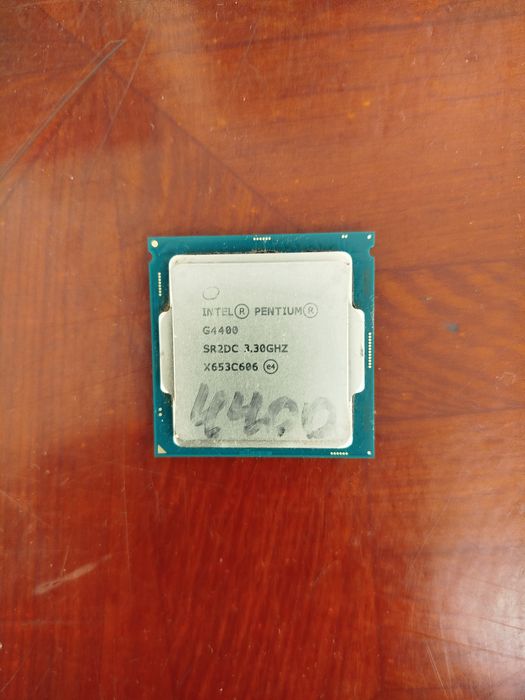 Рабочий процессор Intel Pentium G4400