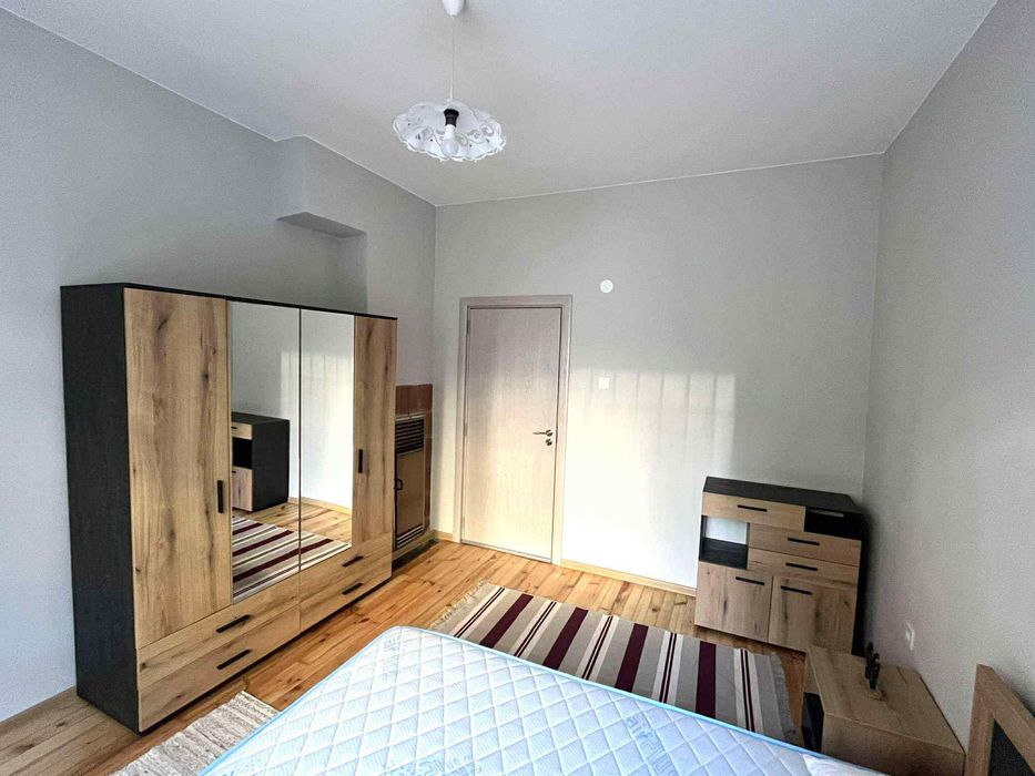 Дава се под наем Тристаен апартамент в София, Лозенец - 78 кв.м за 780 € - Снимка #3