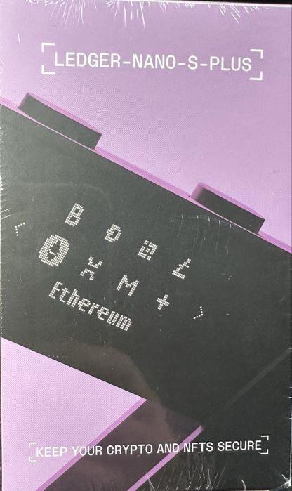 Новый криптокошелёк Ledger Nano S Plus.