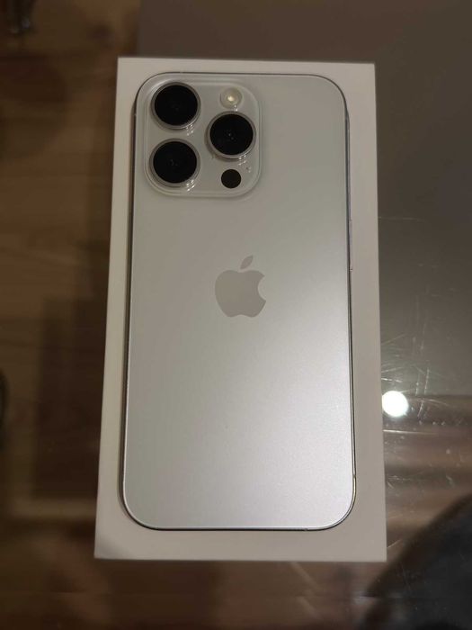 iPhone 15 Pro 128GB White Titanium!! Перфектен!!